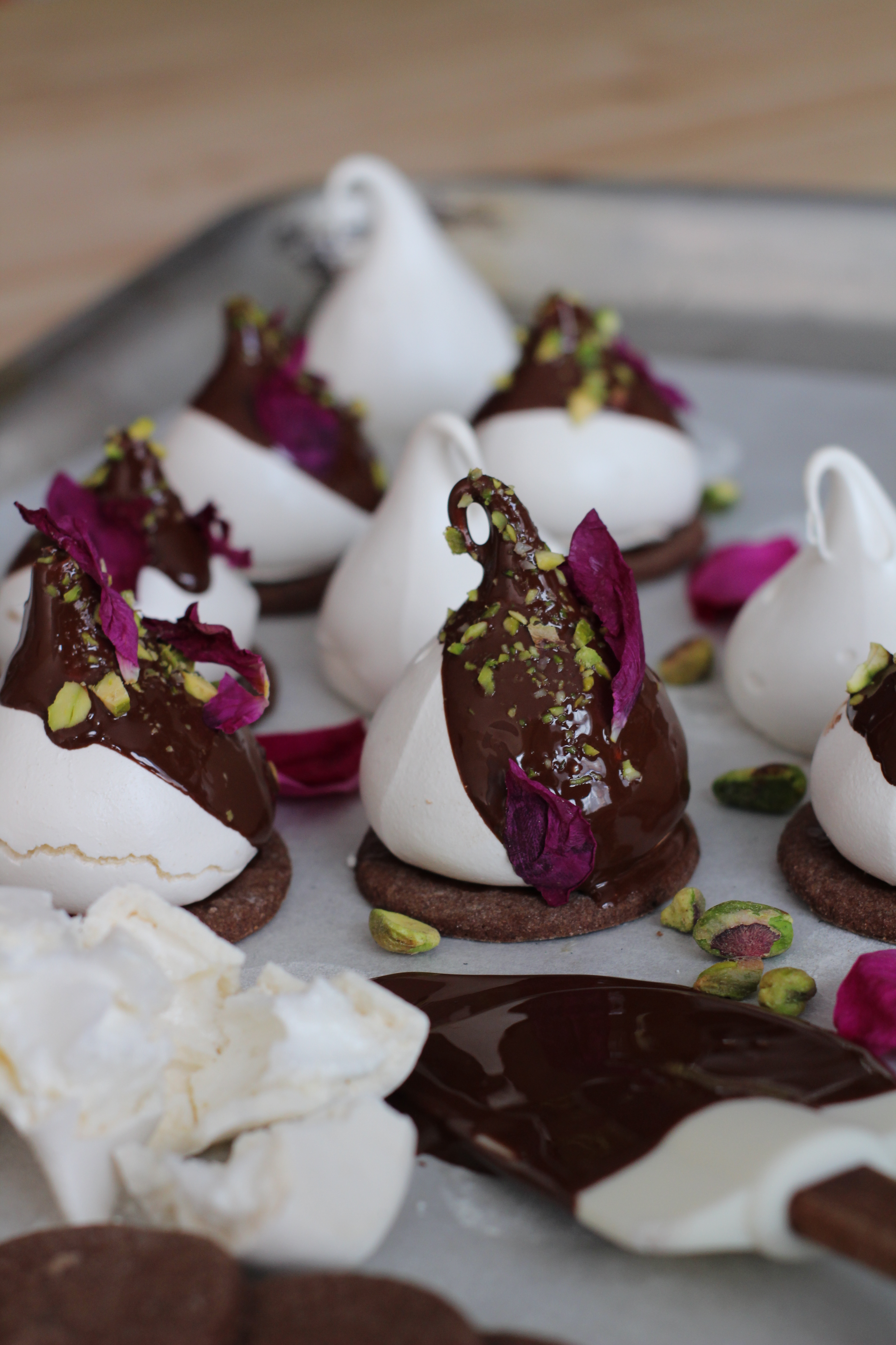 Rose and Pistachio Teacakes