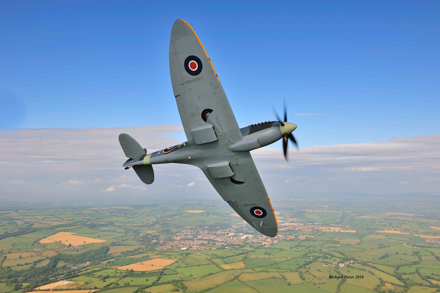 Spitfire G-ILDA break July 2010