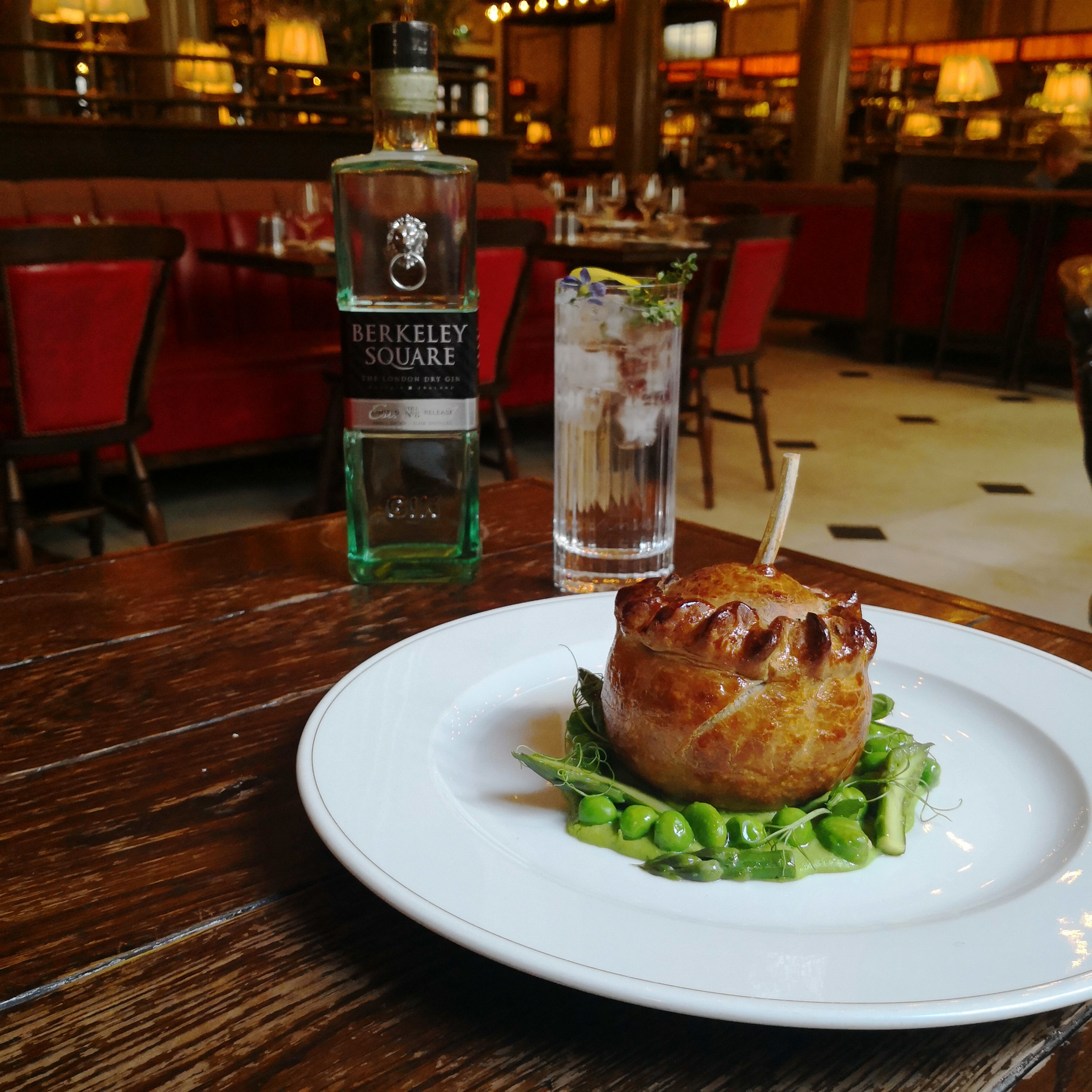 Holborn Dining Room_Royal Wedding Pie & Cocktail_01.05.2018.jpg