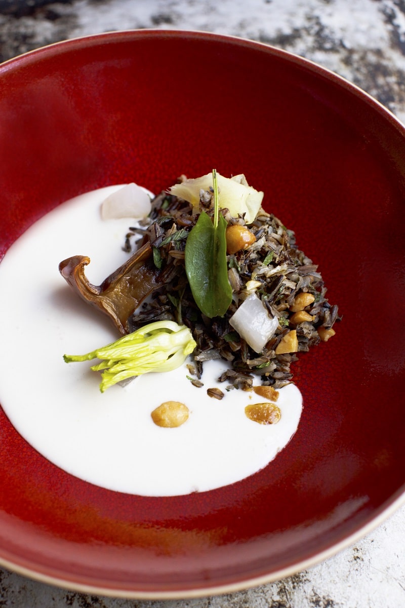 Textureblack rice-min