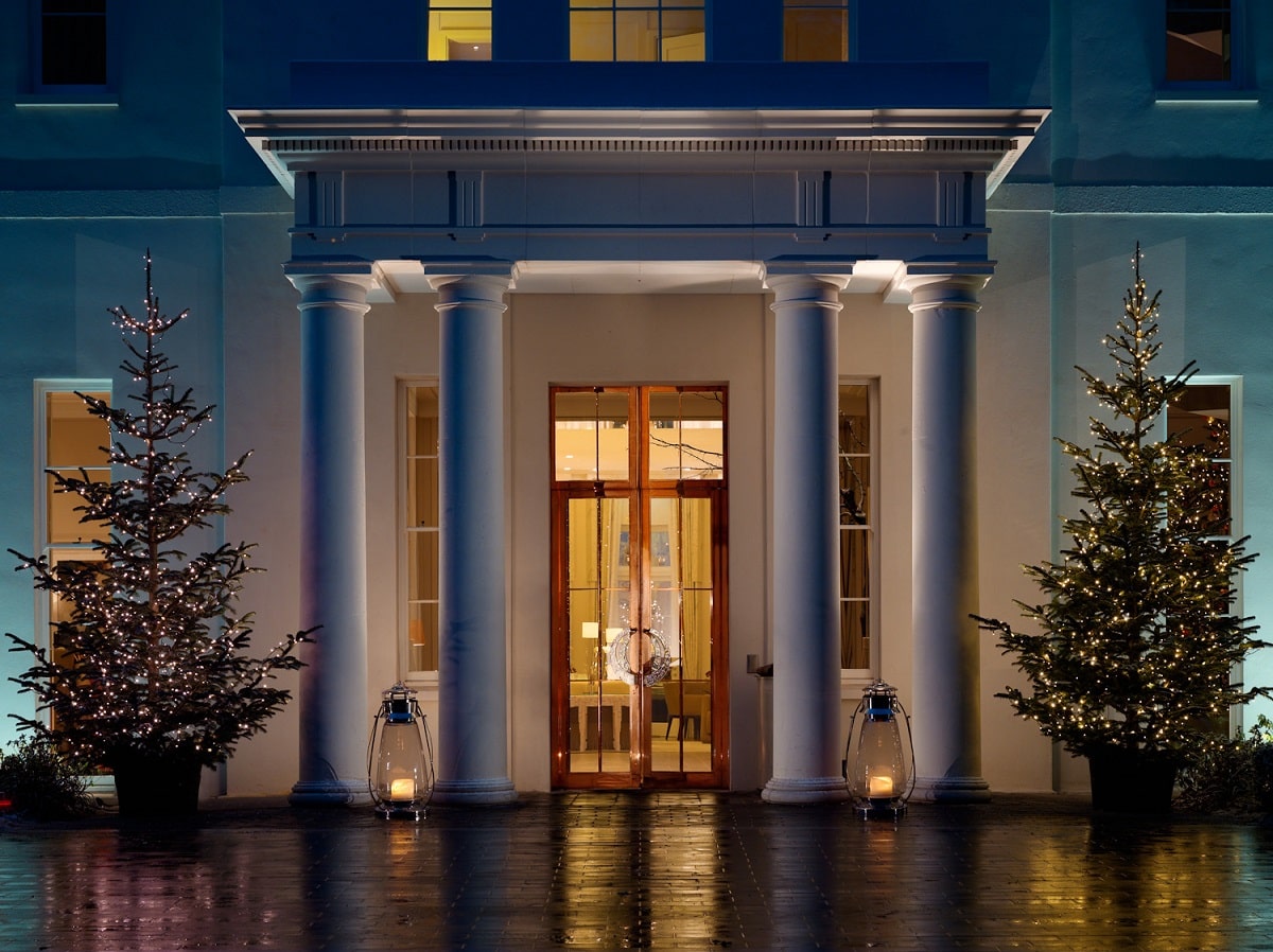 Entrance - Christmas - Coworth Park 1157-45-2-min