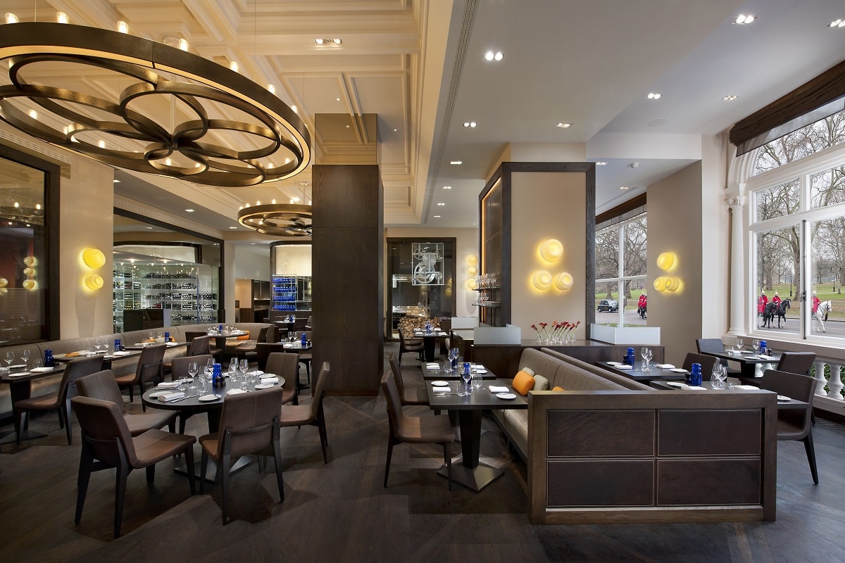 london-restaurant-dinner-by-heston-blumenthal-2-min