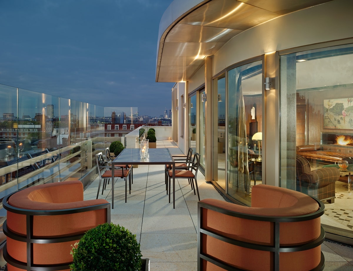 penthouse terrace - 45 park lane evening view-min