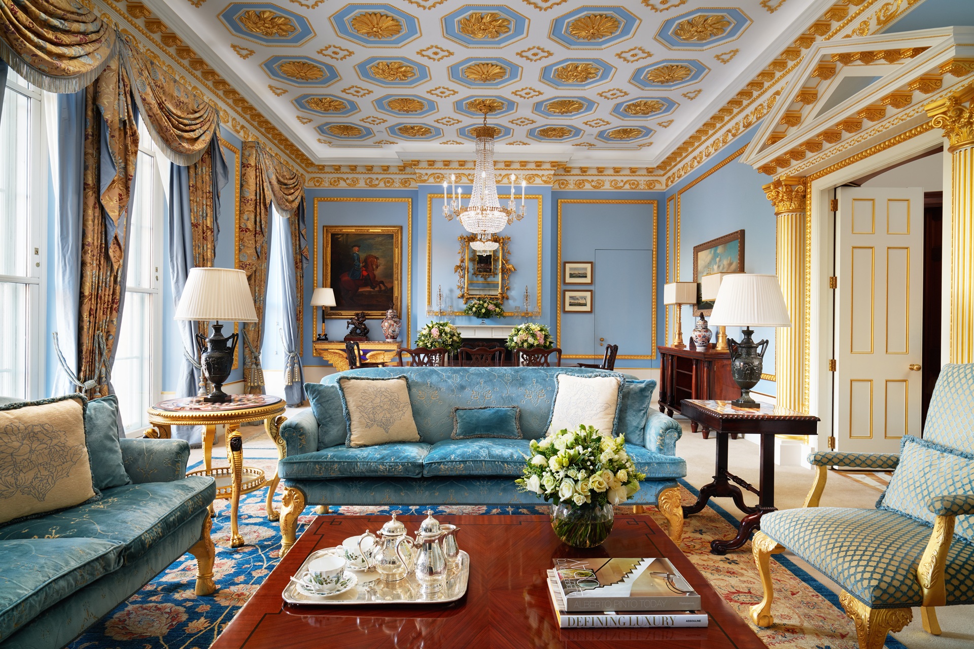 Bedroom suite sofa in the Lanesborough showing ornate ceiling